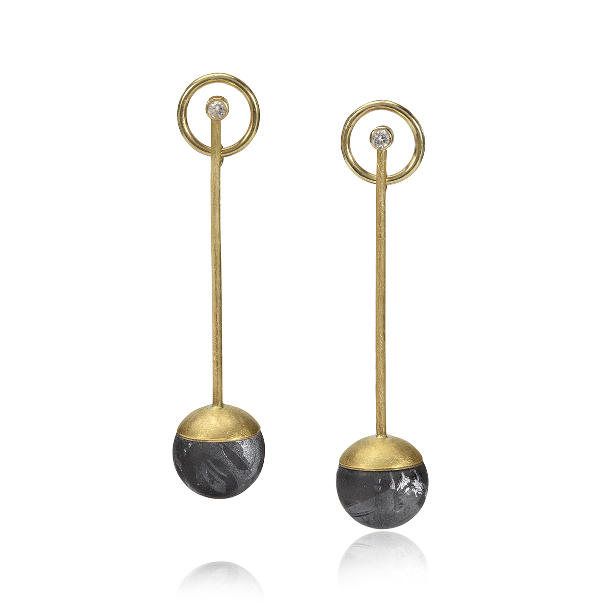 18ct gold, silicon and diamond earrings