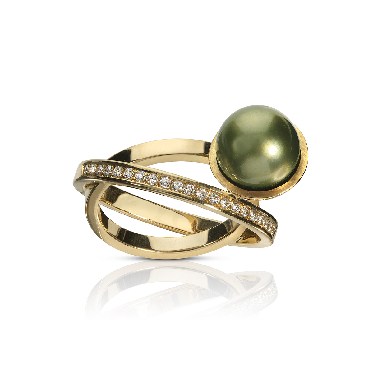 18ct gold orbital ring with diamonds and green tahitian pearl18ct gold orbital ring with amethyst