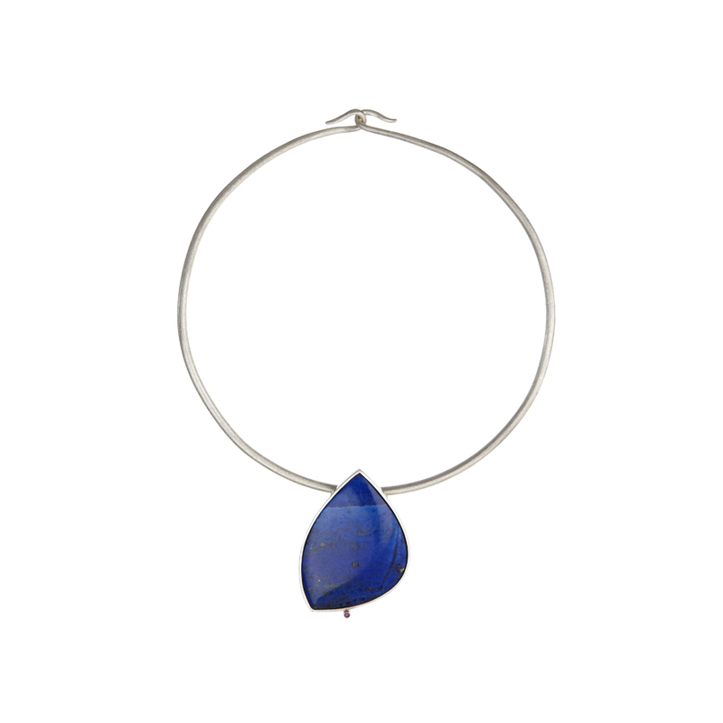 Silver torque with lapis lazuli and ruby
